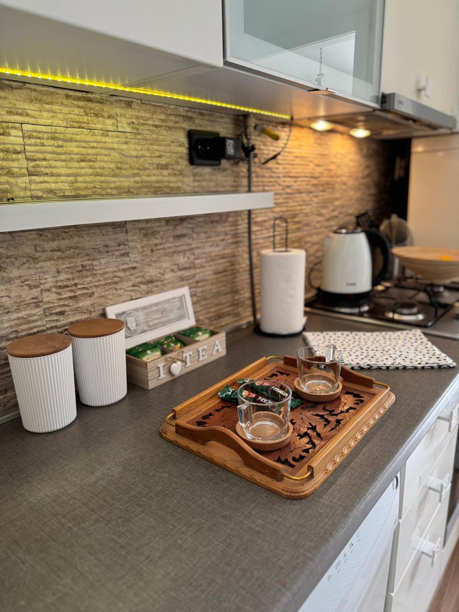 Apartment By Theatre Szarajevó Kültér fotó
