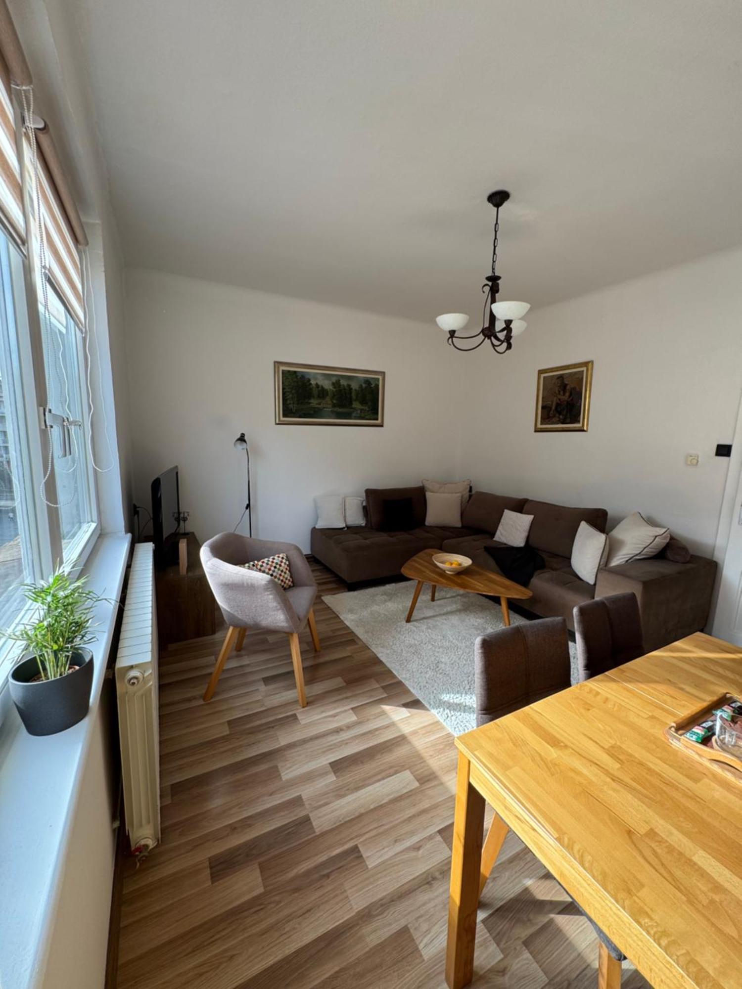 Apartment By Theatre Szarajevó Kültér fotó